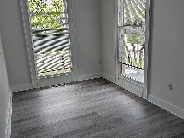 53 Granite St — Photo 4