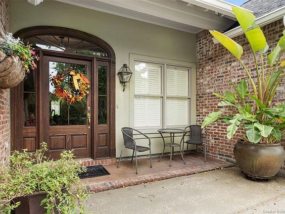 3rd image of 4897 Pinevalley Way