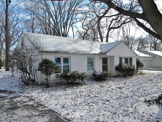 6594 N 2nd Trl photo 1