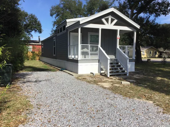 226 W Carlton St, Sulphur, LA 70663