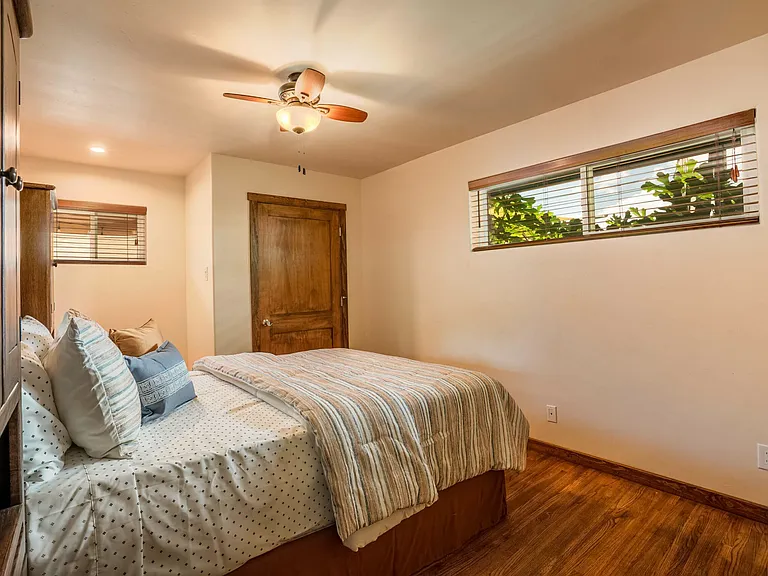 1623 San Patricio Ave SW — Photo 13