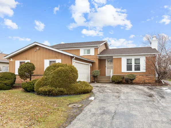 17481 Eastgate Dr, Country Club Hills, IL 60478