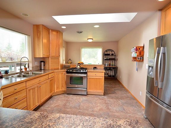 3rd image of 6023 Osprey Cir