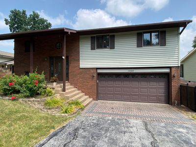 2169 Green Valley Dr, Crown Point, IN, 46307