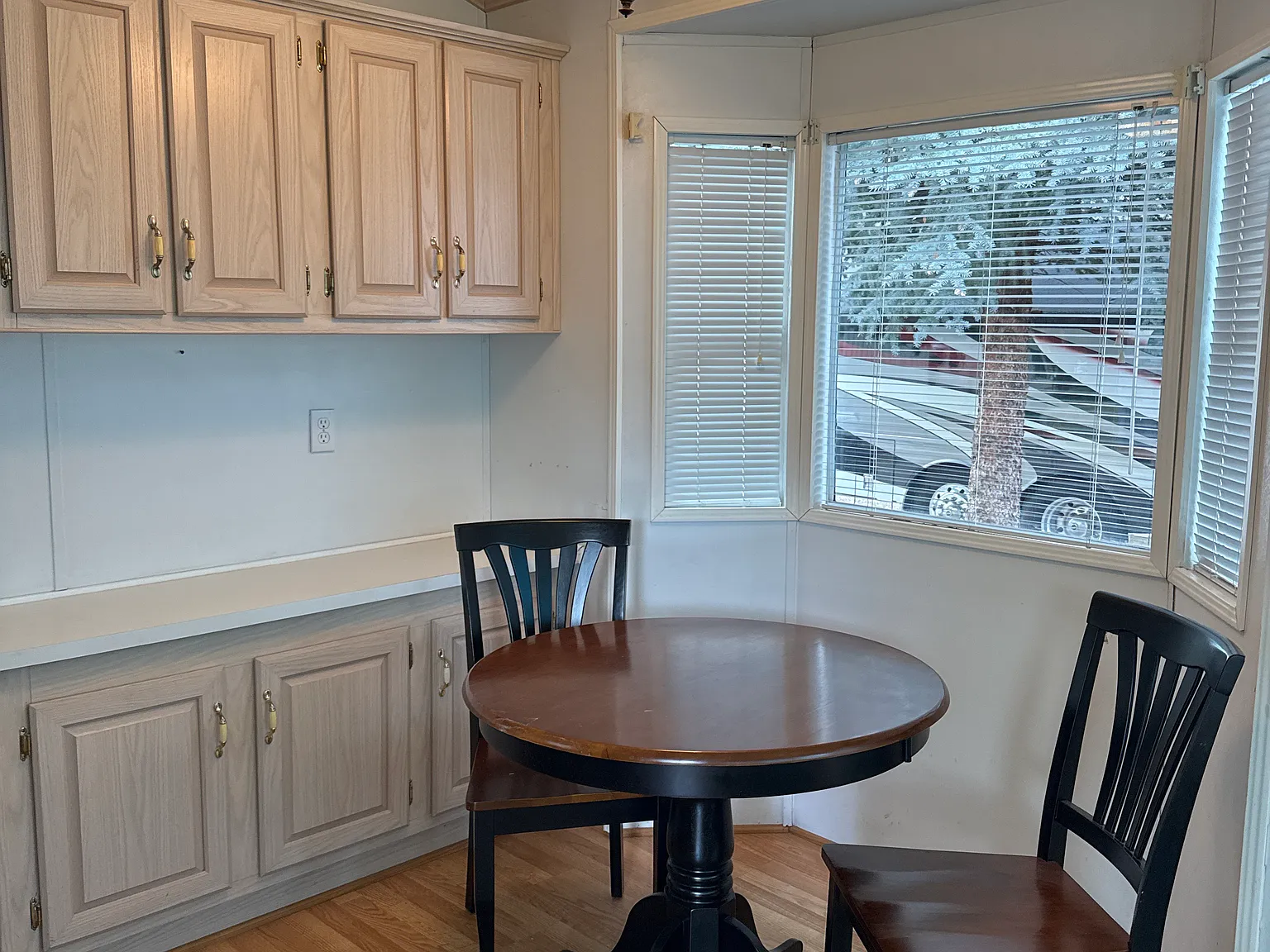 1 bed, 400 sqft, $1,295 — Photo 4