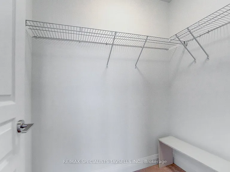 1 Hurontario St #304 — Photo 18