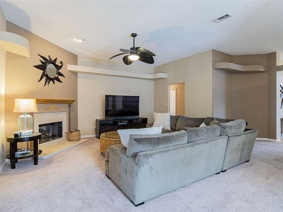 5th image of 6711 Hallendale Dr