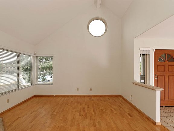 3rd image of 9260 Towne Centre Dr Unit 22