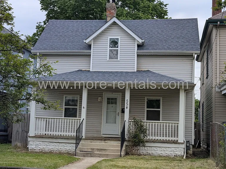554 E Gates St — Photo 1