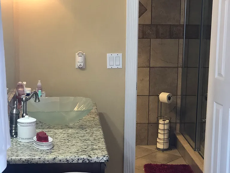 6412 Windwood Ct — Photo 11