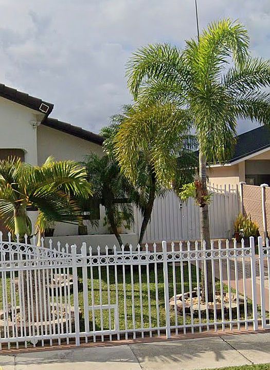 2nd image of 18360 SW 114th Ct