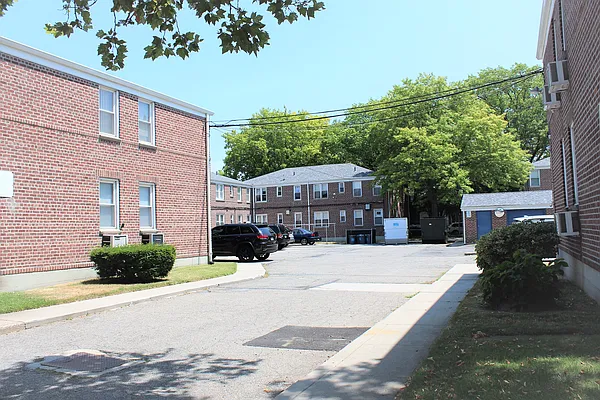 Sold by Bright Horizons Realty | media 30