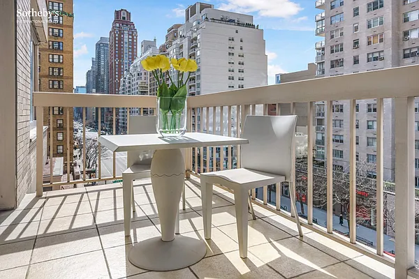 Rented by Sotheby's International Realty | media 3