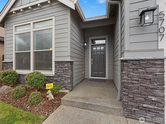 4th image of 5707 NE 131st Street
