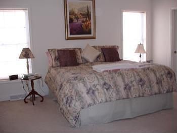 5th image of 17 Summerfield Cir