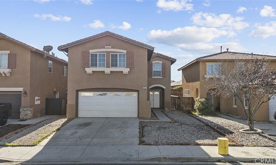 1st image of 14323 Moon Valley St