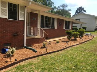 208 Mountain Dr, Gadsden, AL 35904