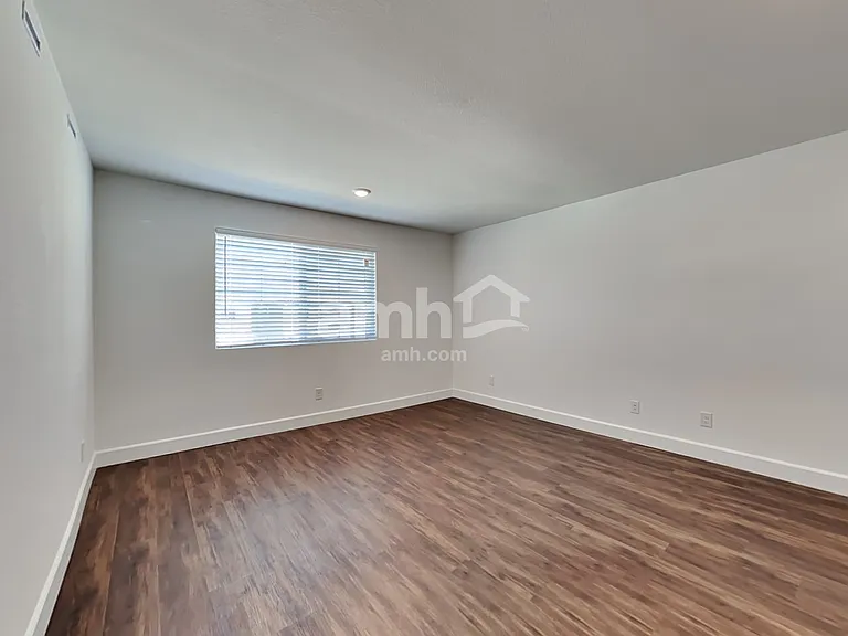 10413 Medusita St — Photo 15