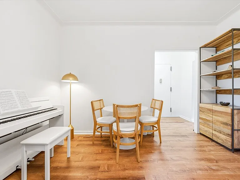 6264 Saunders St #3P — Photo 9