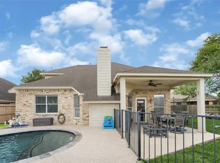 4250 Applerock Dr, Baytown, TX 77521