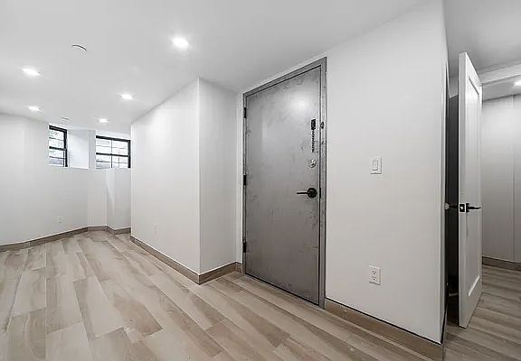 3rd image of 2555 Bedford Ave #1R