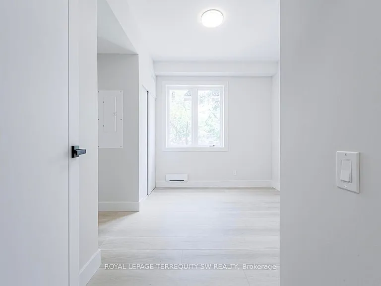 145 Clapperton St #204 — Photo 36