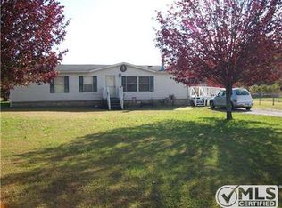 15 Country Dr, Fayetteville, TN 37334