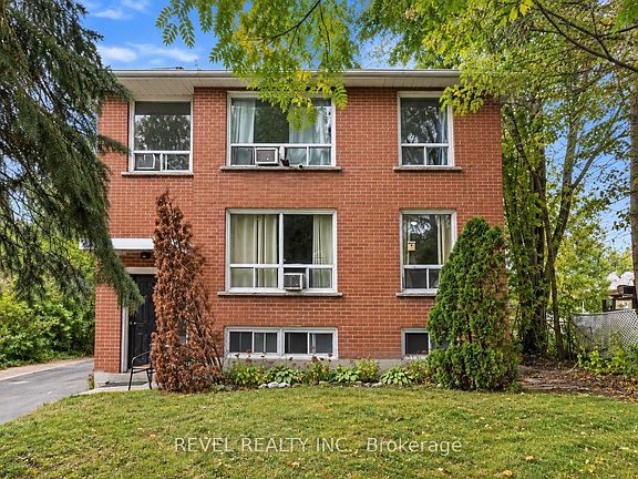 2nd image of 138 Innisfil St
