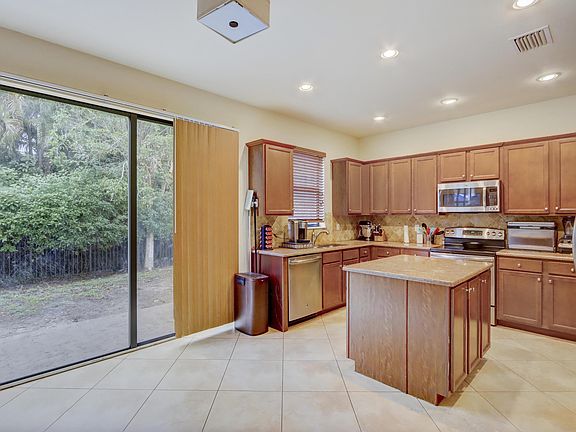 5th image of 3873 Aspen Leaf Dr