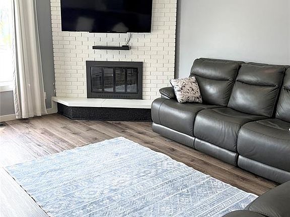 2nd image of 510 REDBERRY ROAD