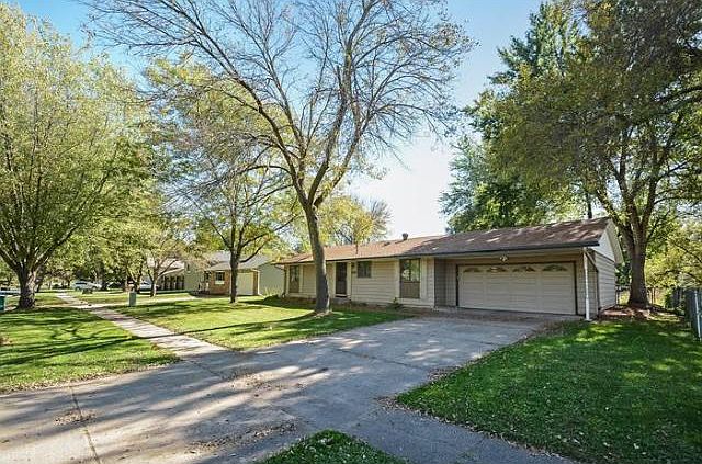 1st image of 2601 Croixwood Blvd