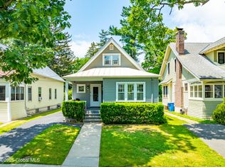 87 Hollywood Ave, Albany, NY 12208