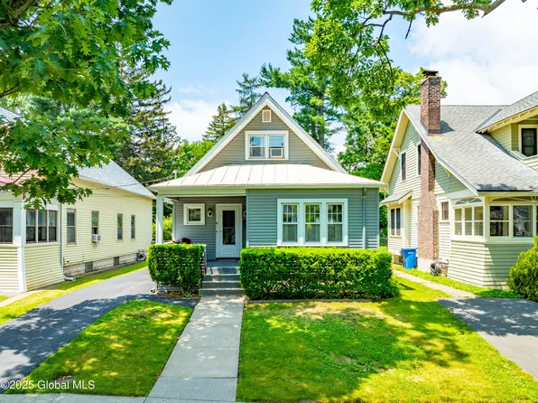 87 Hollywood Avenue, Albany, NY 12208