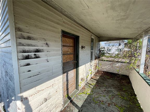4th image of 1222 3rd Ave