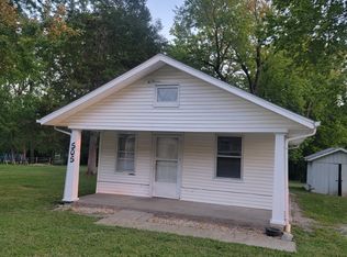 505 NE 75th Ter, Gladstone, MO 64118