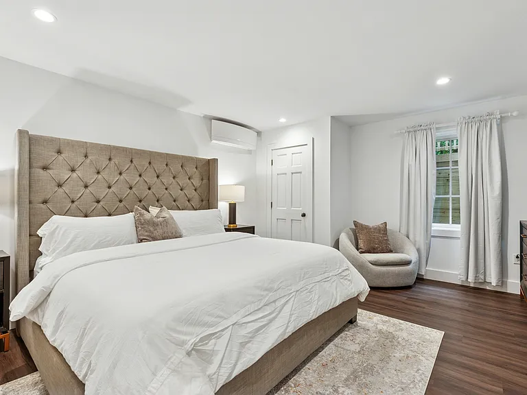 7 Dellaria Ave — Photo 23