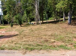 310 Forest Creek Dr, Seneca, SC 29678