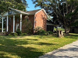 1667 Carden Rd, Glasgow, KY 42141