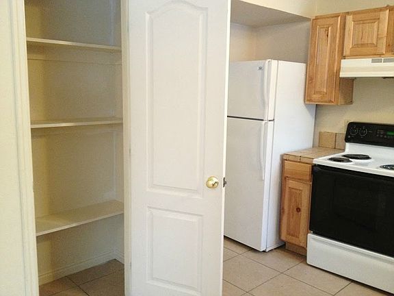 2nd image of 1782 Baroness Pl #A-b