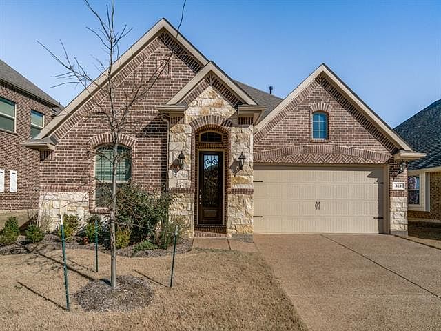 1st image of 323 Prairie Hill Trl