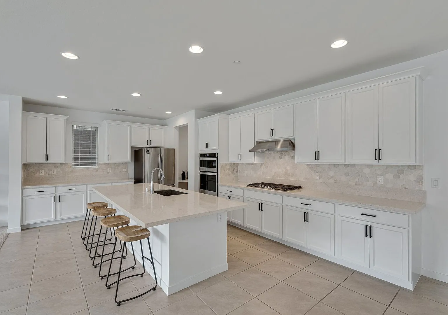 Luxury Henderson Retreat with Private Pool & Loft — Photo 3