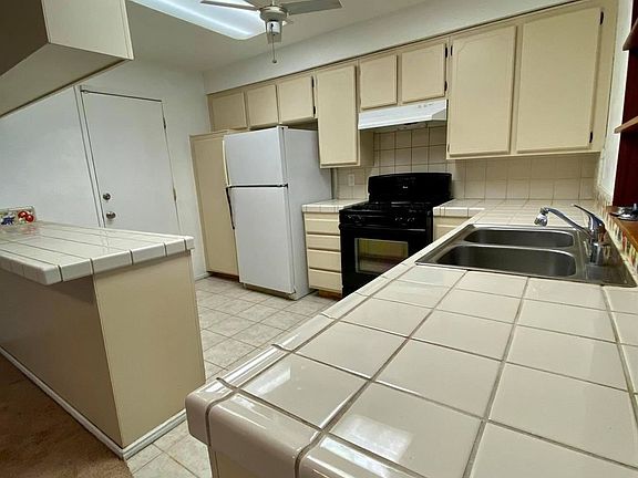 5th image of 8033 Rockhurst Way