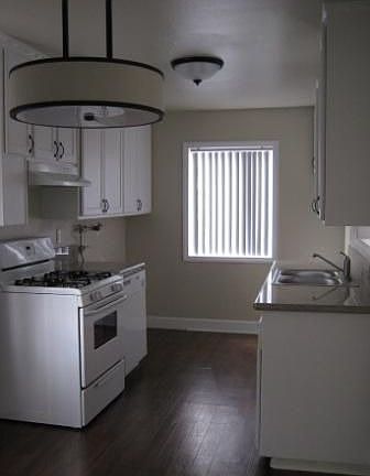 4th image of 1058 W Grondahl St