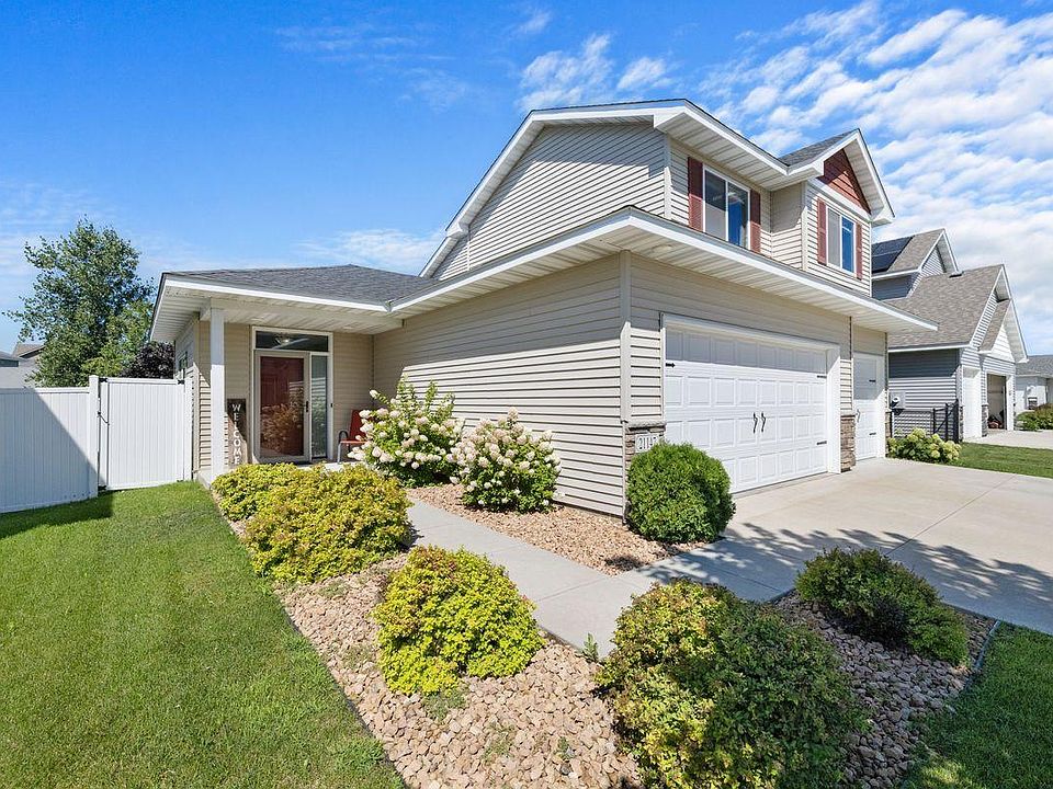 1st image of 21147 Cambridge Way