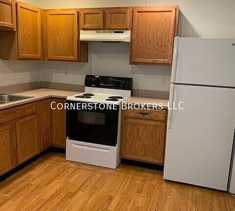 2nd image of 712 Daniels St