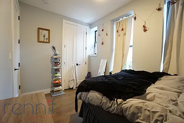 Rented by Rennit Inc.