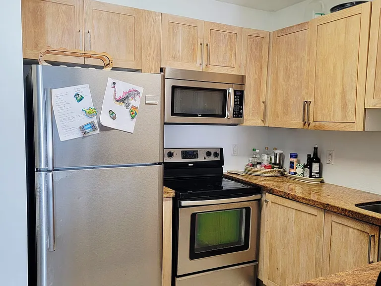 7441 Wayne Ave #8R — Photo 10