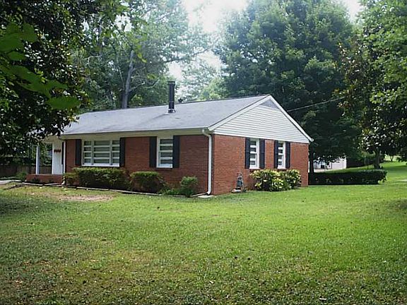 2nd image of 2225 Clearwater Dr SE