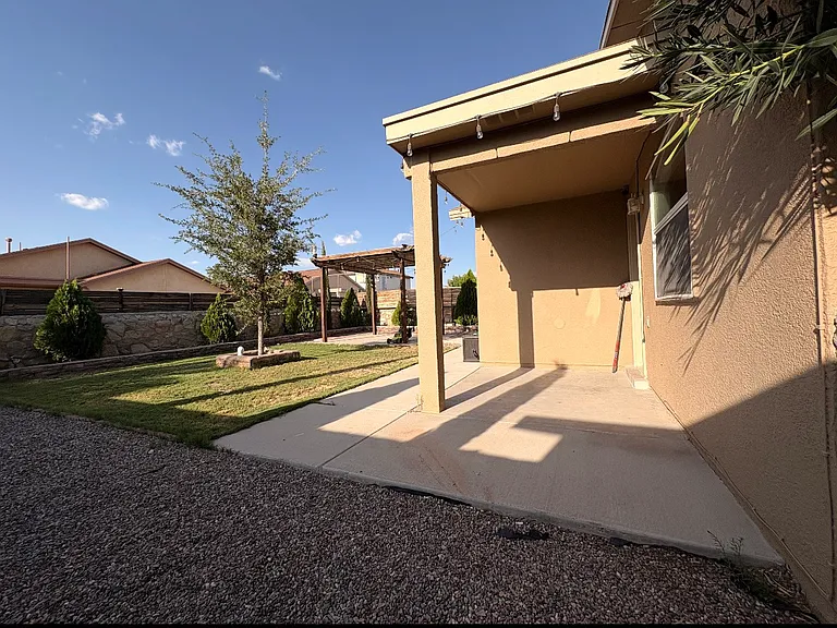 14231 Poets Rock Ln — Photo 7