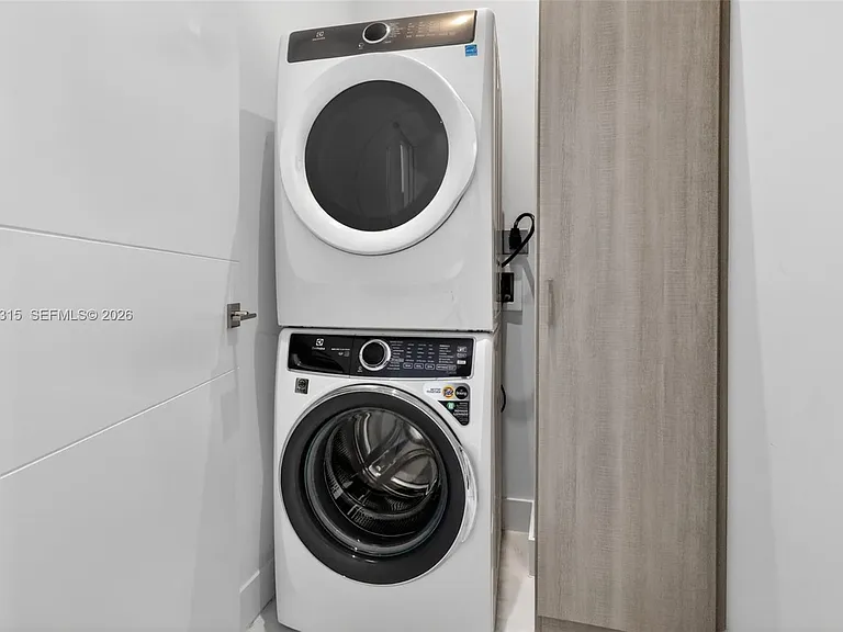 3750 Yacht Club Dr #Townhouse 5 — Photo 27